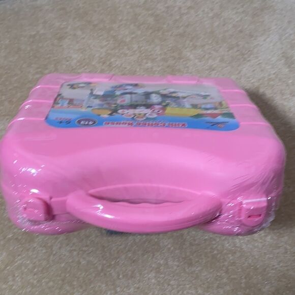 Kith Coffee House Building Blocks 413 pieces NEW - Picture 4 of 6